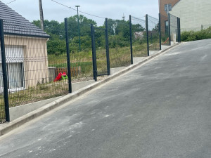 Photo de galerie - Clôture panneaux rigides 