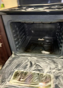 Photo de galerie - Nettoyage rapide et soigné pour maisons et Airbnb à Dijon ?✨
Matériel fourni, disponible 7j/7, avis ⭐⭐⭐⭐⭐