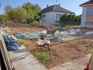 Photo de galerie - Creation du terrain et engazonnement