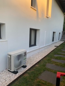 Photo de galerie - Installation d’un climatiseur réversible avec 3 unités intérieures 