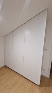 Photo de galerie - Fabrication + pose meuble sous mansarde 
