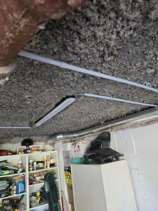 Photo de galerie - Néon plus câble électrique 