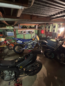 Photo de galerie - Bonjour ,   Je suis mécanicien moto , je suis à la recherche constante de travail .  Si je peut vous renseigner, n’hésitez pas.   Cordialement   RMB.