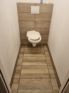 Photo de galerie - Carrelage et faïence d'un WC 