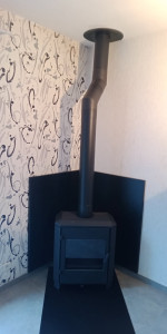 Photo de galerie - Installation d’un poêle à bois chez un client 