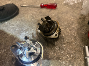Photo de galerie - Changement pompe à eau sur une C3 + Distribution 