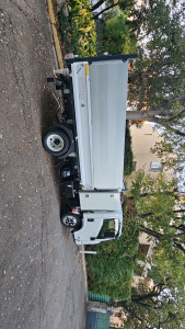 Photo de galerie - Camion benne tout équipé 