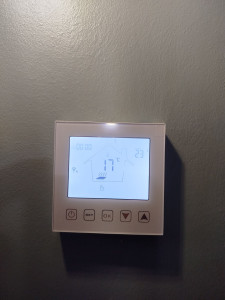 Photo de galerie - Installation 3 programmateurs chauffage électrique sol connectés 