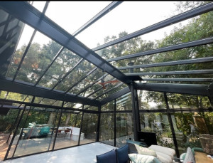 Photo de galerie - Nettoyage véranda de 60m2. Vitrages et cadres intérieur extérieur…. 3 jours d’intervention… 