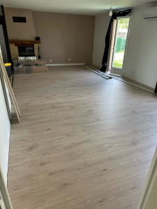 Photo de galerie - Pose de parquet dans le salon