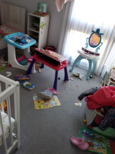 Photo de galerie - Rangement et nettoyage d'une chambre d'enfant : un espace propre, organisé et agréable pour les petits (: