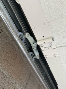 Photo de galerie - Porte sectionnée de garage avec automatisme