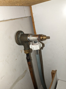Photo de galerie - Changement robinet - machine à laver 