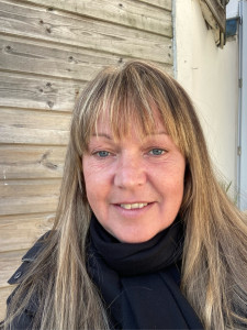 Photo de galerie - Courses, nettoyage, cheveux, repas, aide administrative.