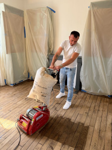 Photo de galerie - Salon parquet ponsage