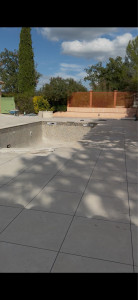 Photo de galerie - TERRASSE EN DALLES SUR PLOTS 60x60
