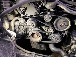 Photo de galerie - Remplacement pompe à eau Mercedes vito 