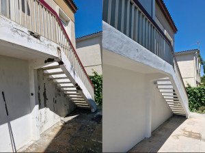 Photo de galerie - Ouverture et traitement par injection fibré avec pose d'agrafes et enduit mono couche en finition taloché.