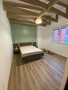 Photo de galerie - Pose de parquet en PVC /rénovation complète de la pièce