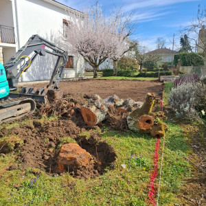 Photo de galerie - Terassement avant création parking calcaire 0,30 ?✅️