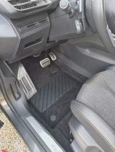 Photo de galerie - Modèle : Peugeot 3008

Prestations effectuées :
- Lavage extérieur
- Décontamination jante et carrosserie
- Lavage intérieur
- Nettoyage de tâche avec injecteur/extracteur
- Entretien des cuires
- Etc...