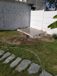 Photo de galerie - Réalisation d'une dalle béton pour un cabanon.