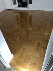 Photo de galerie - Ponsage de Parquet