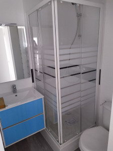 Photo de galerie - Rénovation complète de la salle de bain 