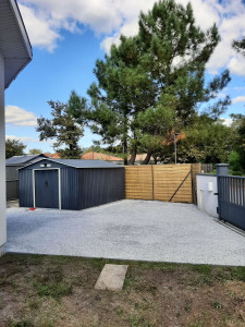 Photo de galerie - Réalisation d'une allée gravillonnée.