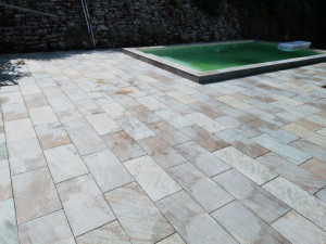 Photo de galerie - Pose carrelage terrasse autour d une piscine