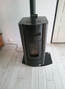 Photo de galerie - Entretien poêle à granulés 