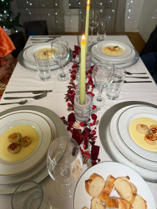 Photo de galerie - Je suis à la fois cuisinière autodidacte et dans l’entretien de votre logement 