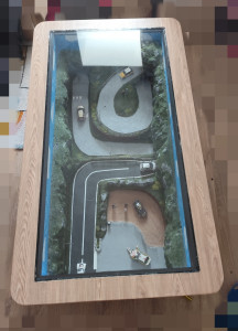 Photo de galerie - Création d'une petite table incluant un décor rallye 100% fait main