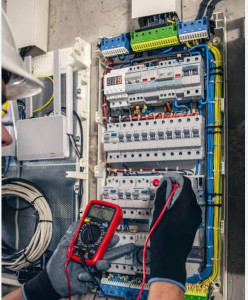 Photo de galerie - Dépannage, mise en sécurité, installation neuve, recherche de panne, domotique, réseau, volet roulant, motorisation portail, porte de garage, …