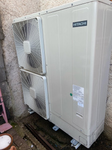 Photo de galerie - Installation + mise en service pompe à chaleur air eau monobloc 