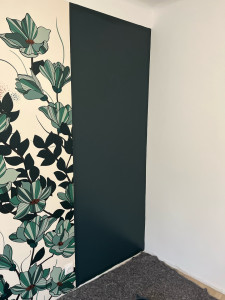 Photo de galerie - Posé d’un papier peint et peinture en accord 