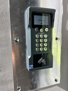 Photo de galerie - Remplacement interphone 