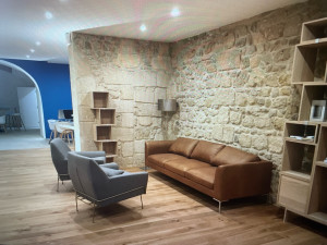 Photo de galerie - Pose parquet et mobilier 