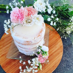 Photo de galerie - Naked cake fruits rouges 