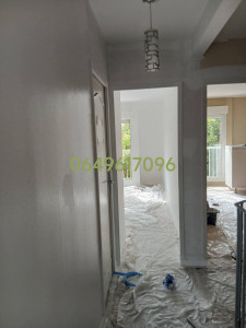 Photo de galerie - Peintre mur plafond disponible pour le weekend rapide et propre