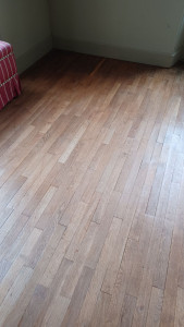 Photo de galerie - Parquet ciré à la cire d'abeille et lustrer 