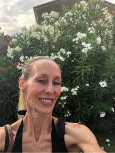 Photo de galerie - J’ai toujours vécu avec des animaux depuis ma plus tendre enfance. J’adore m’occuper d’eux, jouer, leur apporte des soins, les promener.