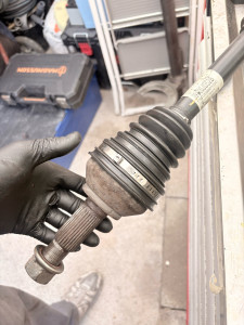 Photo de galerie - Remplacement soufflet de cardan Nissan Quasquai 