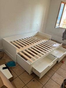 Photo de galerie - Montage d’un lit banquette 