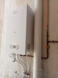 Photo de galerie - Montage de la chaudière 