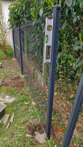 Photo de galerie - Pose de clôture rigide