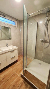 Photo de galerie - Installe nouvelle salle de bain change les joints et débouche 