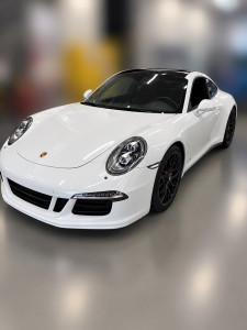 Photo de galerie - Remplacement pare brise Porsche 