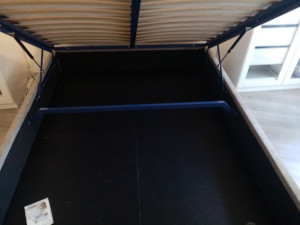 Photo de galerie - Montage de lit coffre.
