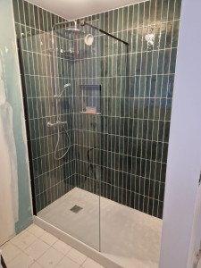 Photo de galerie - Carrelage d'une douche en zellige